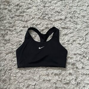 black nike sports bra